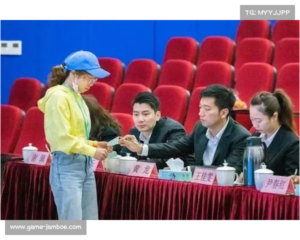 裁判判罚尺度一致性讨论，即时回放中心作用评估