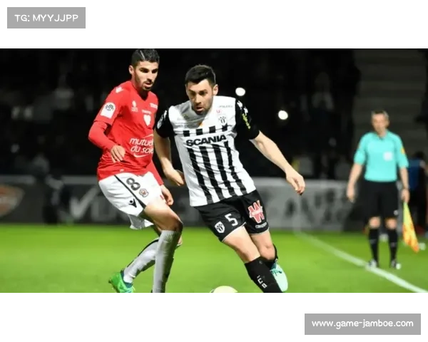 昂热主场迎战状态火热的图卢兹，攻守较量谁将不败